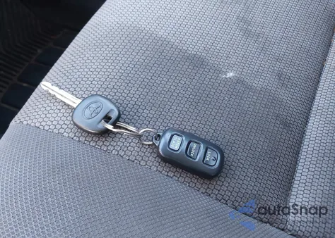 2005 Toyota Matrix Xr from USA, damaged, VIN 2T1LR32E35C482019